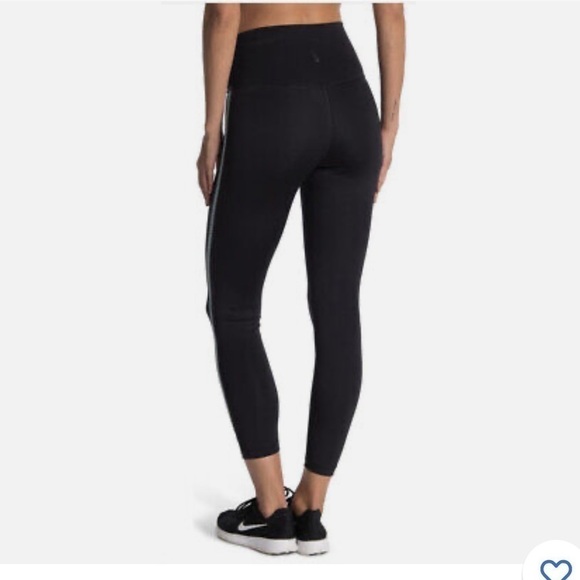 Nike Yoga NY Crochet High Rise Leggings size s - Picture 2 of 7